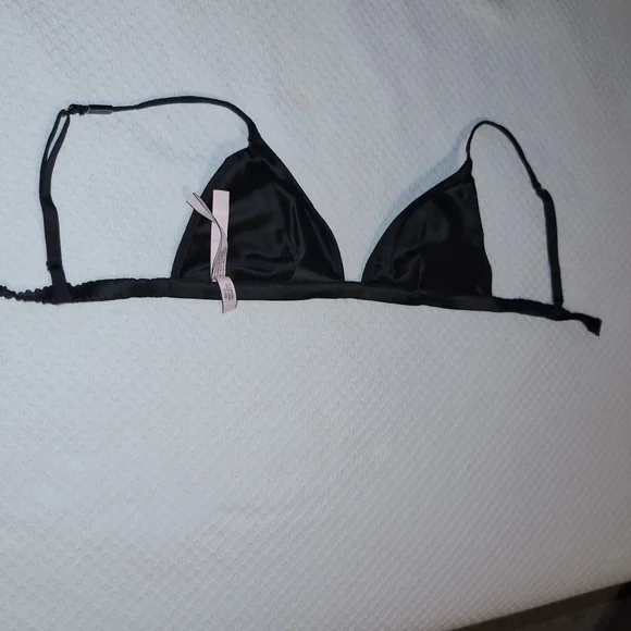 Victoria's Secret Brand New Bralette - Picture 5 of 5